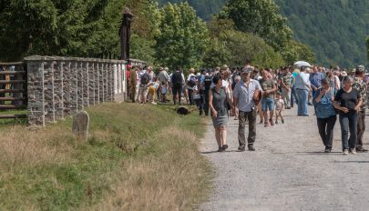 Történelmi emléktúra a Magyaros-tetőre