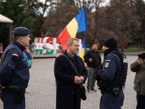 Újabb nacionalista cirkuszt szervezett Sepsiszentgyörgyön a Nemzet Útja