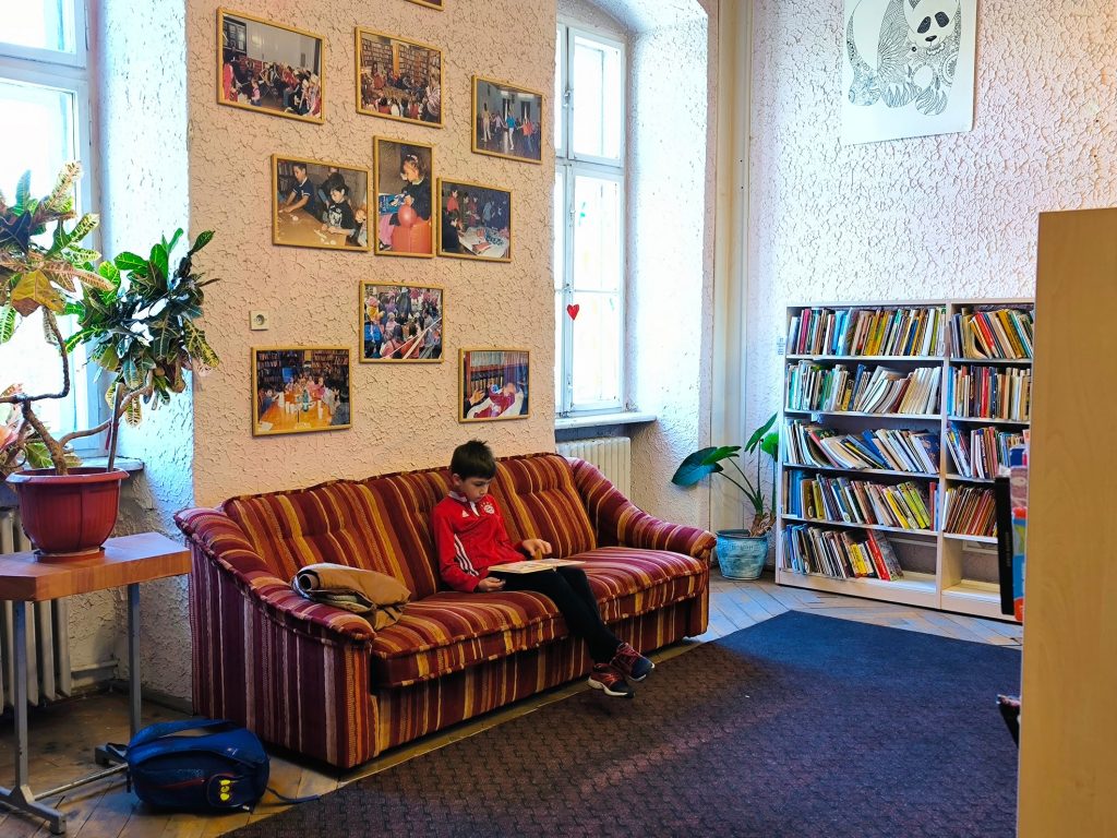 A gyerekrészlegen több korosztályt felölelő olvasmányokat találni. Fotó: Farkas Orsolya