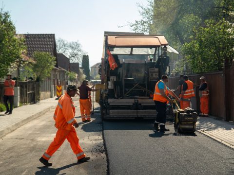 Befejeződött a Mihai Eminescu utca felújítása Kézdivásárhelyen