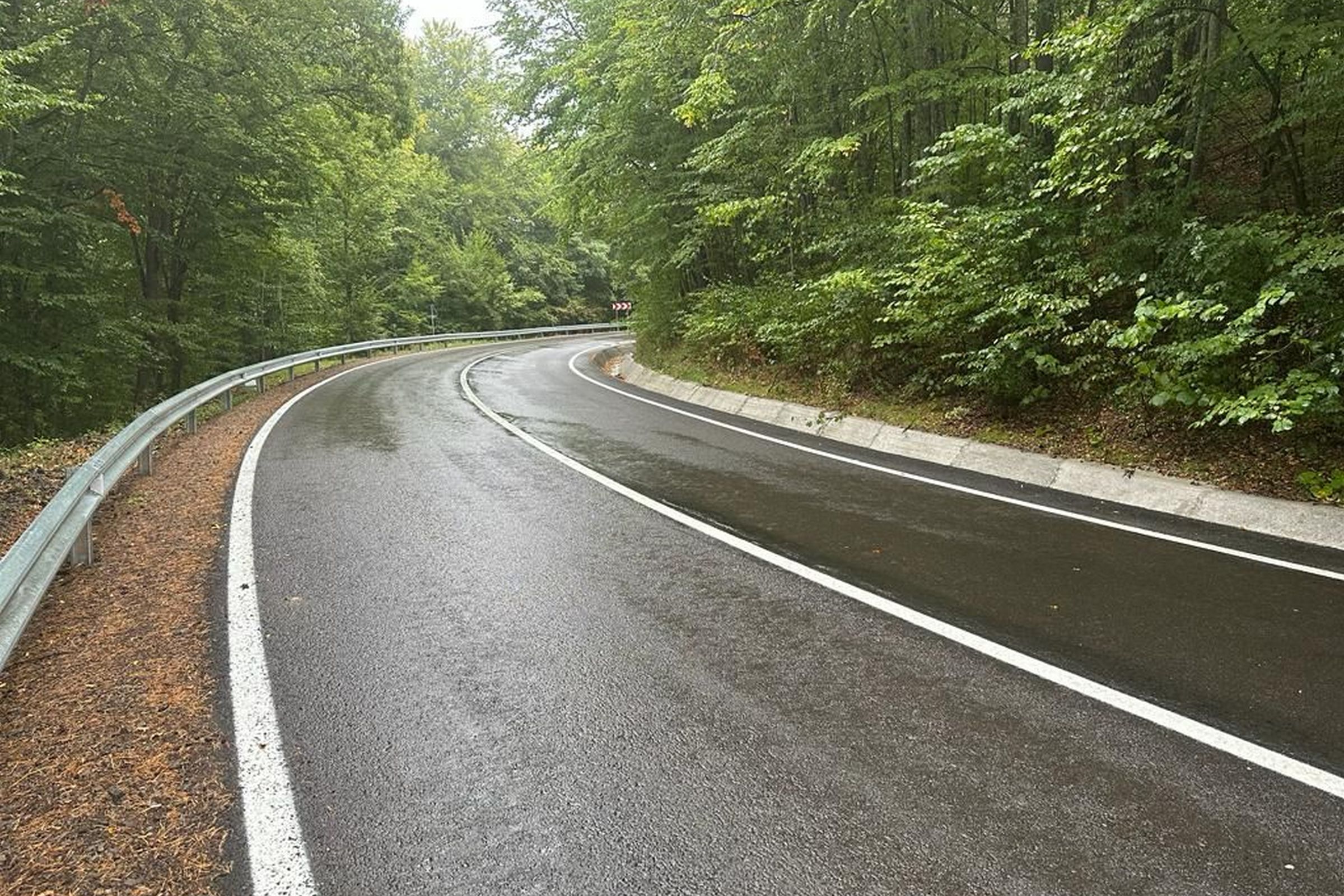 Mintegy ötven kilométer megyei út javításának munkálatai léptek következő szakaszba