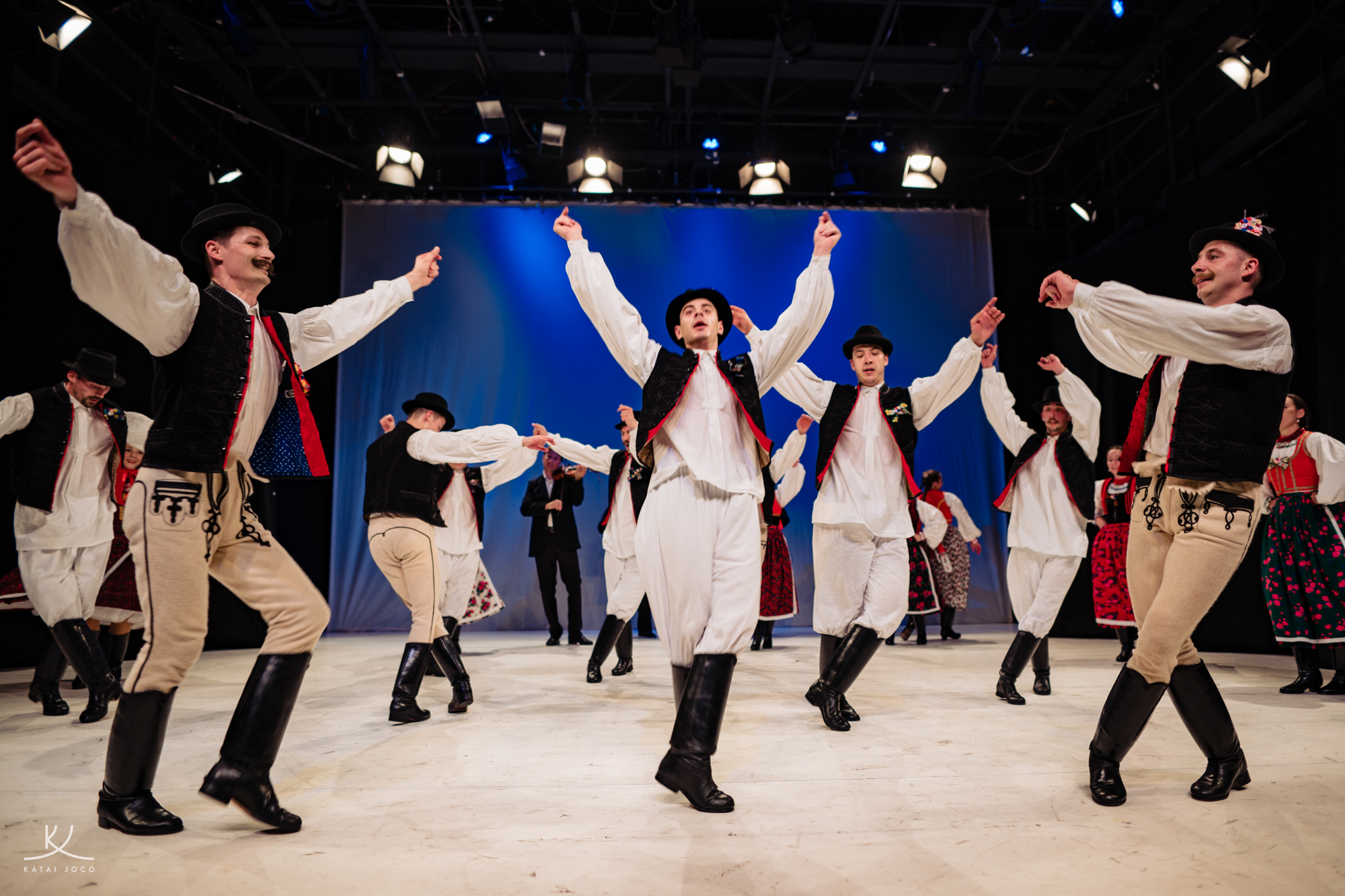 Háromszéken adnak ízelítőt a Kárpát-medence tájegységeinek folklórjából