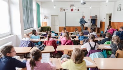 A korai iskolaelhagyás visszaszorítására kapnak pénzt a tanintézmények