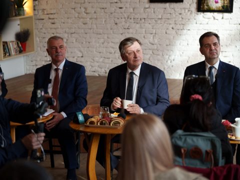 Antal Árpád: 1996 óta mindig a kisebbik rosszra kell szavaznunk