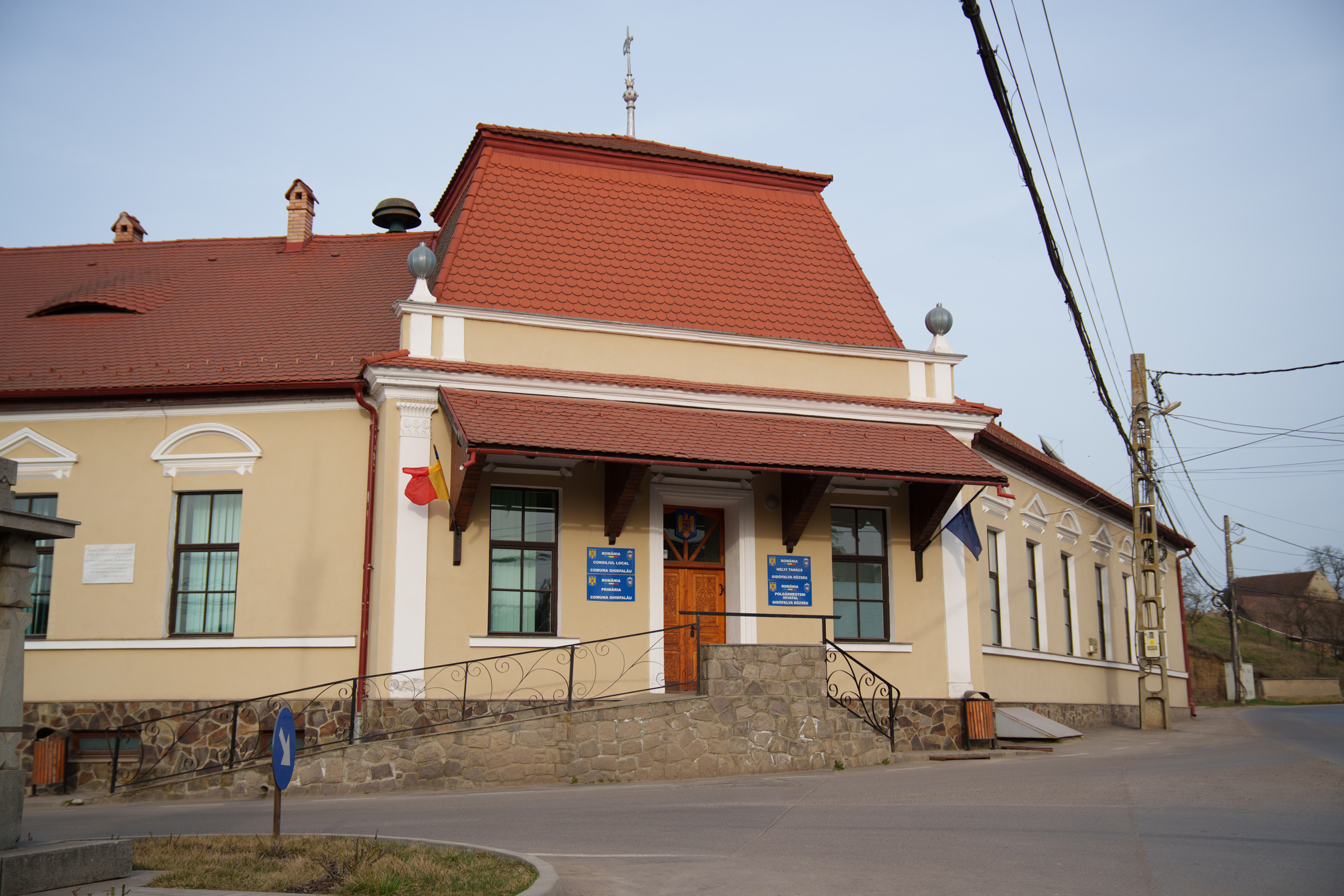 Háziorvosi és állatorvosi rendelőt újítanak fel Gidófalván