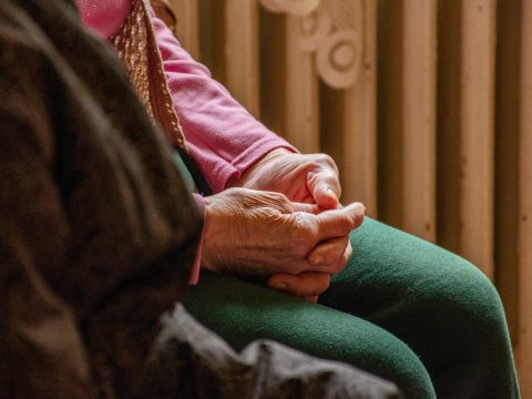 Olasz alapítvány támogatja a sepsiszentgyörgyi idősgondozást