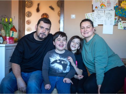 Milliókba kerül a génterápia, ami megmenthetné a Duchenne-szindrómás Tas életét