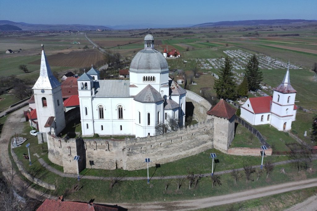 A ma álló unitárius templomot 1893 és 1895 között építették Pákei Lajos műépítész tervei alapján. Fotó: Bartos Lóránt