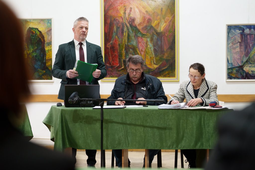 A polgármester ismertette a költségvetés tételeit és a beruházási listát. Fotó: Tuchiluș Alex