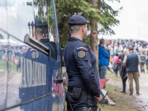 Világbajnoki feladat előtt áll a csendőrség és a rendőrség