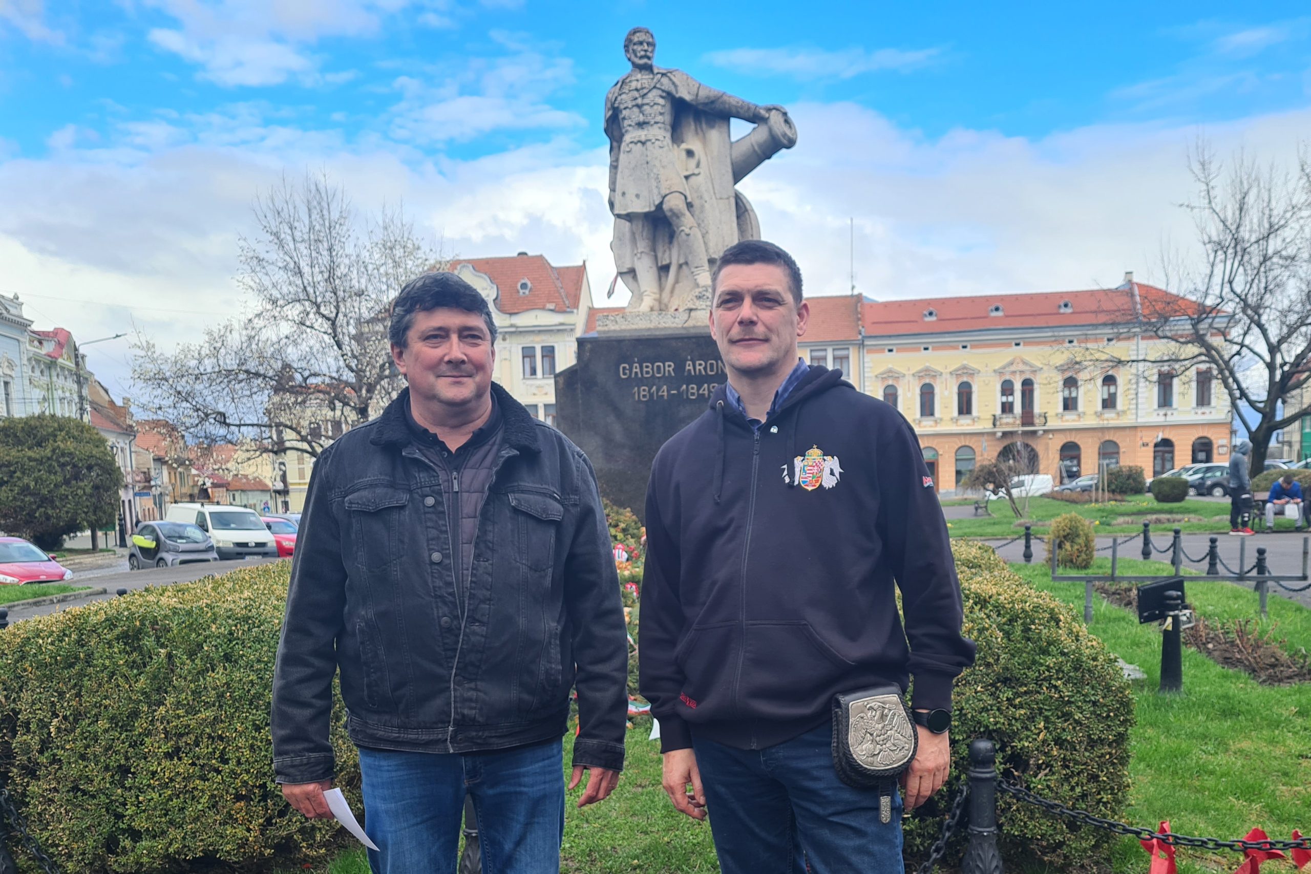 Kézdivásárhelyen is kiállnak a bántalmazott fiatalok mellett
