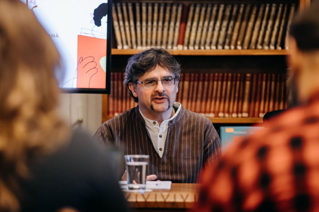 Szonda Szabolcs: azért dolgozunk, hogy az olvasás része legyen a mindennapoknak. Fotó: Csulak Zoltán