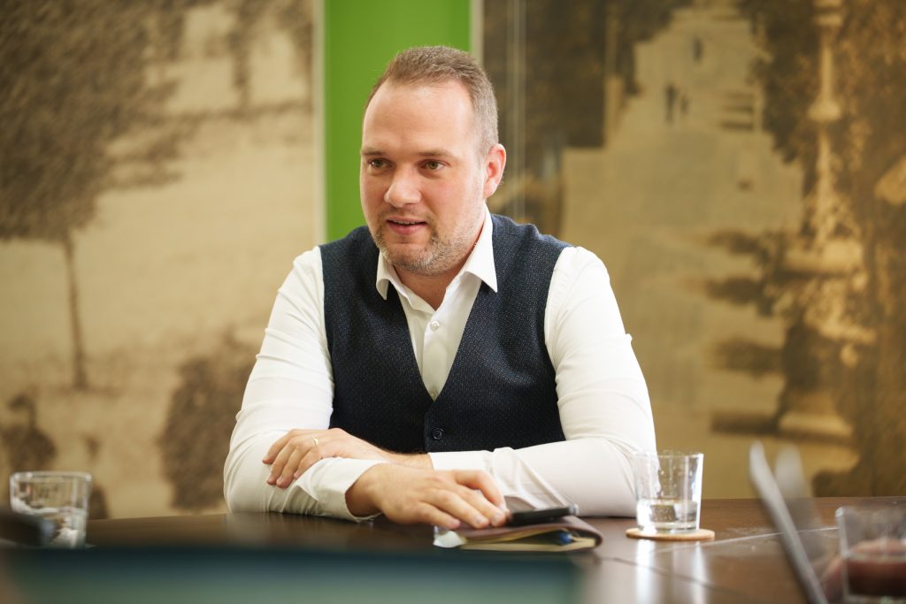 Jakab István Barna, Sepsiszentgyörgy városgondnoka. Fotó: Tuchiluș Alex