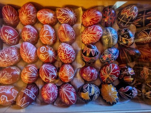 Tojáshímek és üzenetük az avar kori karcolásoktól a vétett útig