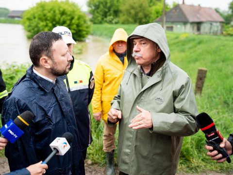 A helyszínen tájékozódott a háromszéki árvízhelyzetről a környezetvédelmi miniszter