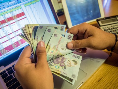 Ilyenek vagyunk: azt is odaadjuk az államnak, amit nem is kellene