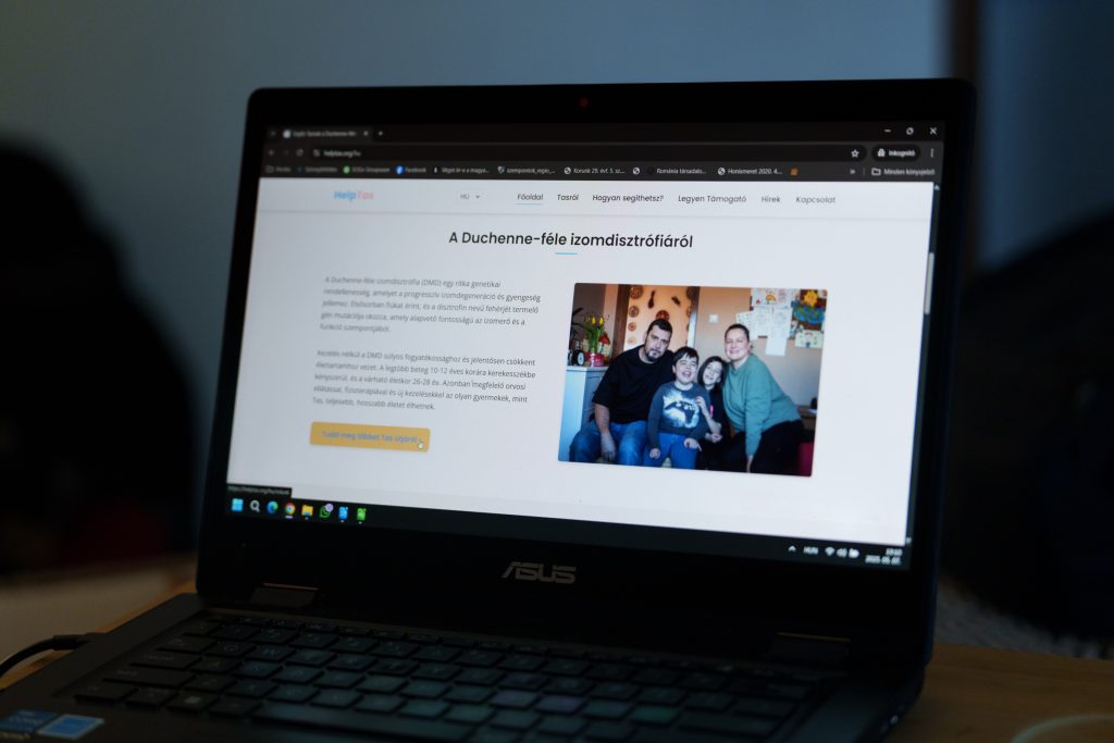 Elindult a HelpTas nevű weboldal, ahol nyomon lehet követni a kisfiú életét. Fotó: Tuchiluș Alex