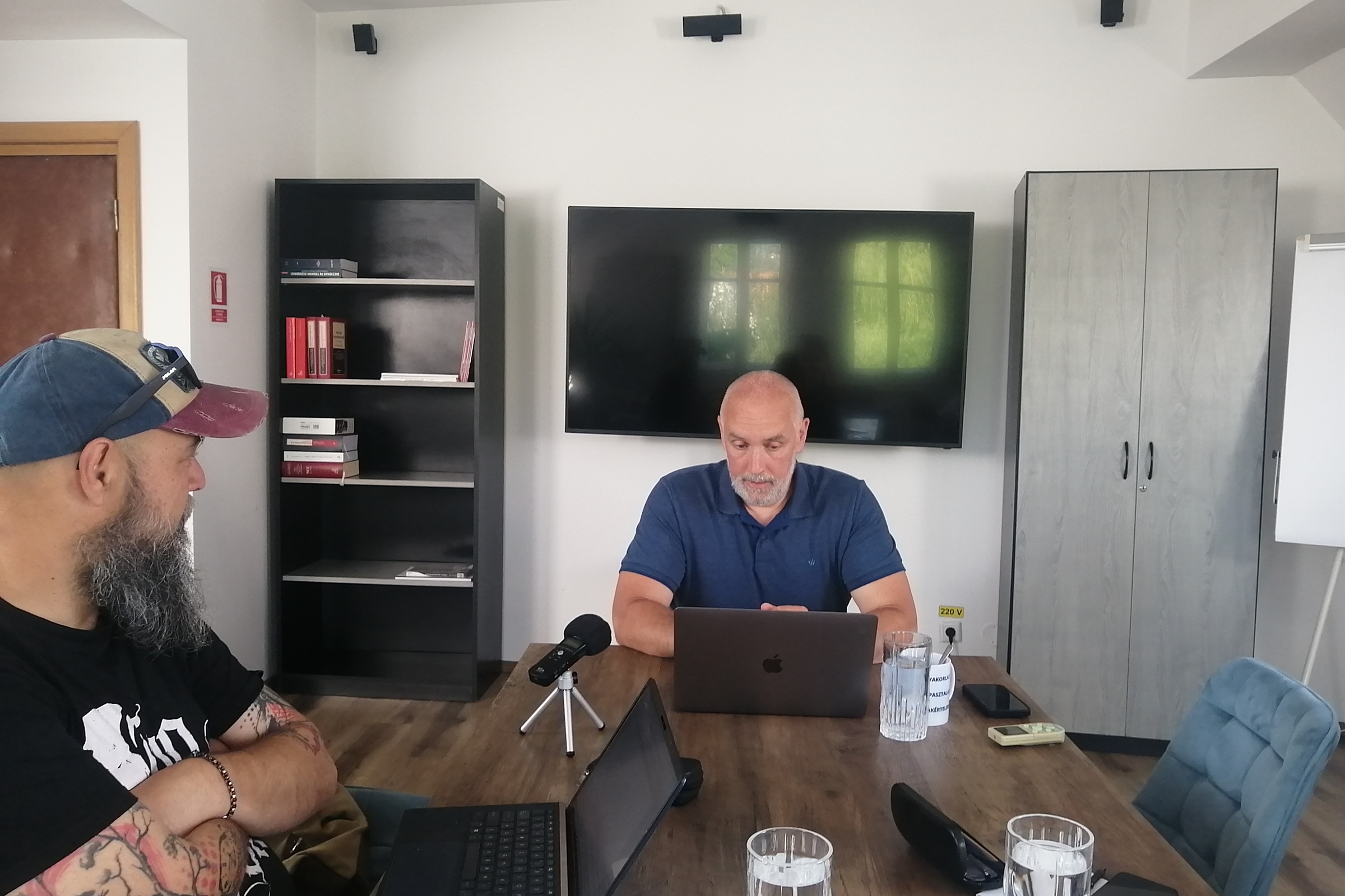 „Nem a pizzával van a gond, hanem az étvággyal” – így nem lehet deficitet csökkenteni