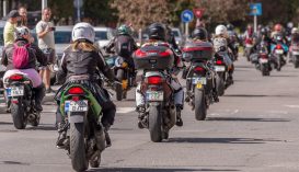 Törvénymódosítással kedveznének a motorosoknak a parlamenti pártok