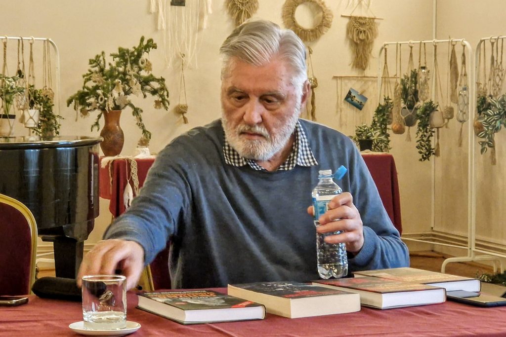Raffay Ernő több székelyföldi településen tartott előadást a közlemúltban Trianon kapcsán. A felvétel Kézdivásárhelyen készült. Fotó: Kocsis Károly