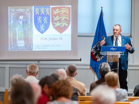 Tízéves az Erdélyi Címer- és Zászlótudományi Egyesület
