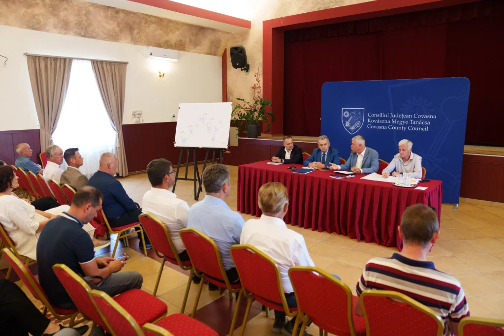 Az érintett települések polgármesterei is jelen voltak. Fotó: Tuchiluș Alex