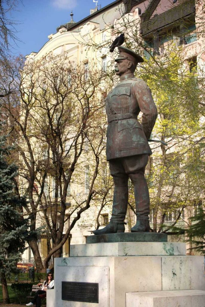 Bandholtz tábornok szobra az Amerikai Egyesült Államok budapesti nagykövetsége előtt. Fotó: MTI/Jászai Csaba