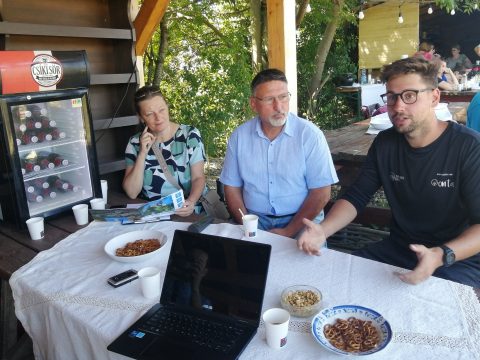 Különleges víz alatti tárlat nyílt a dálnoki búvártóban