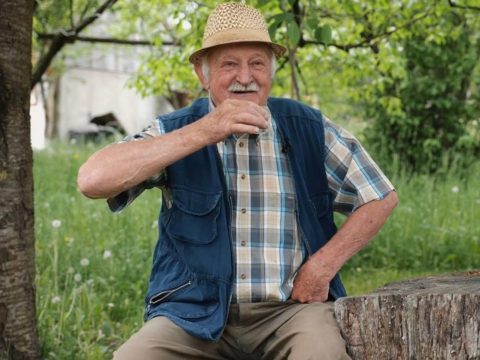 Brandet építeni a nagytata emlékéből
