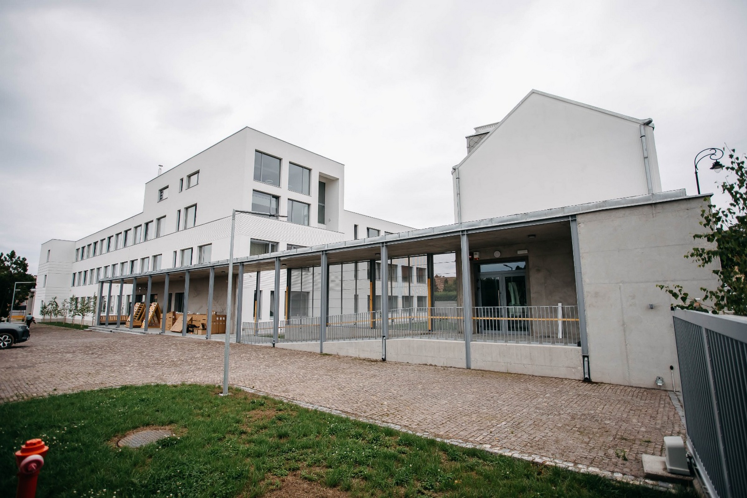 Modernizálták és kibővítették a Sepsiszentgyörgyi Speciális Általános Iskolát
