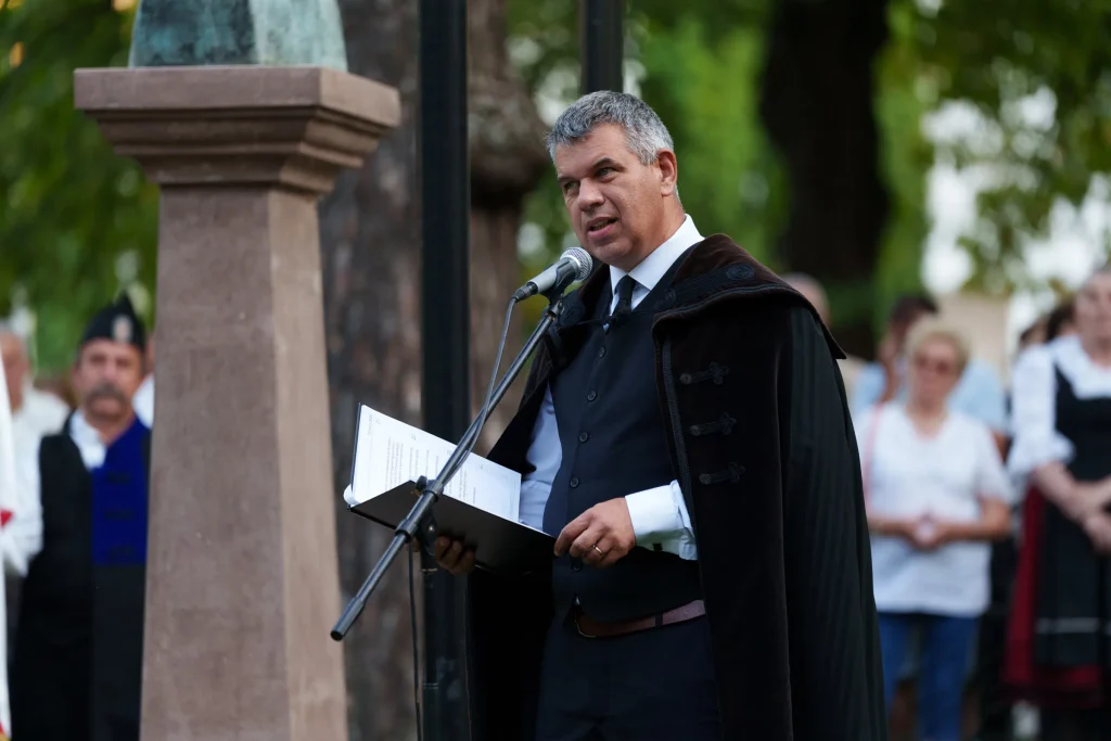 Dénes Előd református esperes a kenyér és Isten igéjének értékéről szólt. Fotó: Tuchiluș Alex