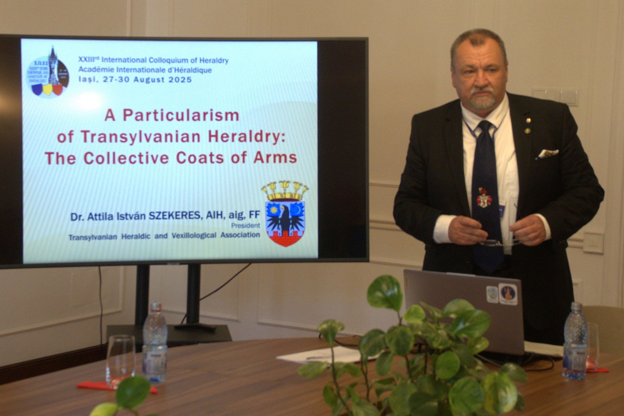 Kitüntették a sepsiszentgyörgyi heraldikust